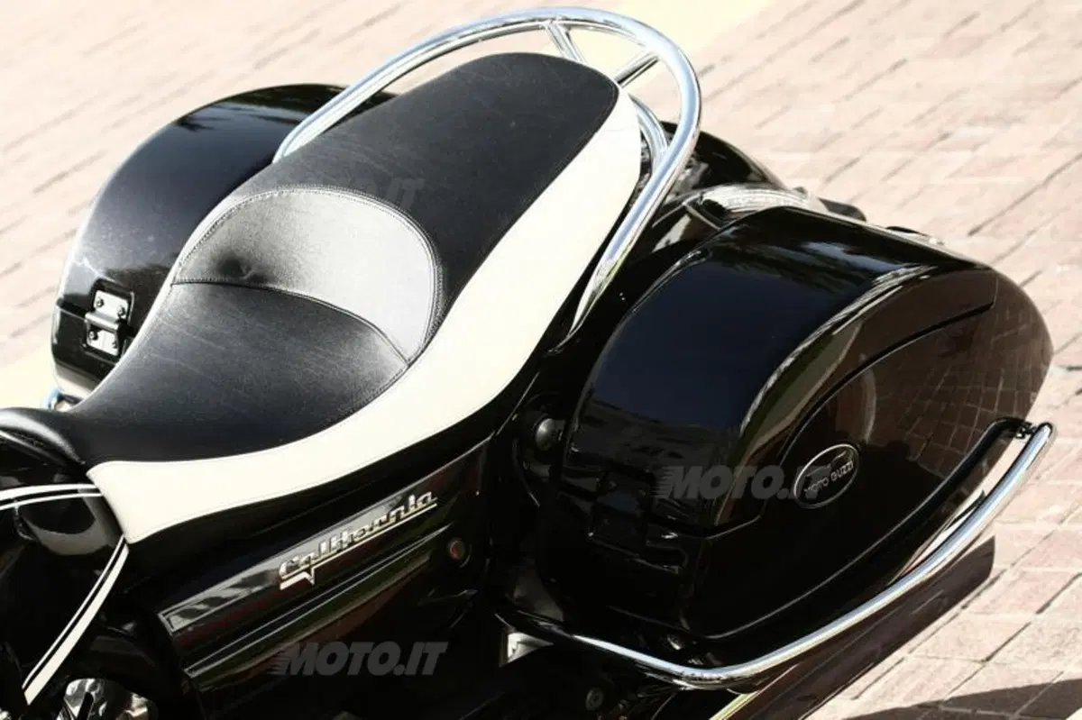 Moto Guzzi California 1400 Touring (57)