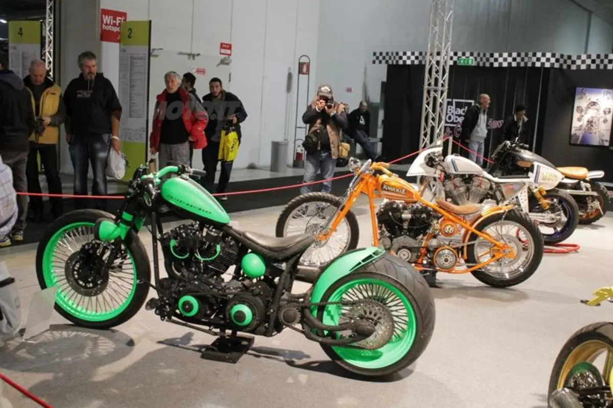 EICMA 2012: nell’area custom anche special Ducati ed MV (4)