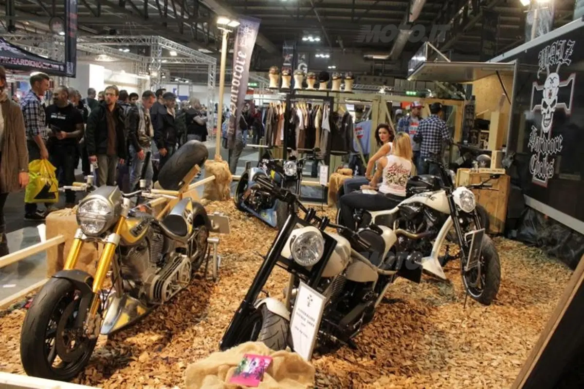 EICMA 2012: nell’area custom anche special Ducati ed MV (6)