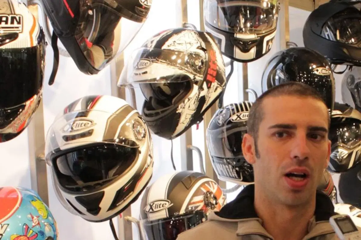 Marco Melandri a EICMA: "Sykes è il favorito SBK 2013" (2)