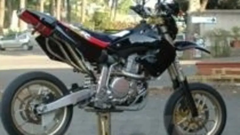 Le Strane di Moto.it: Honda XR650SM Dall'Ara