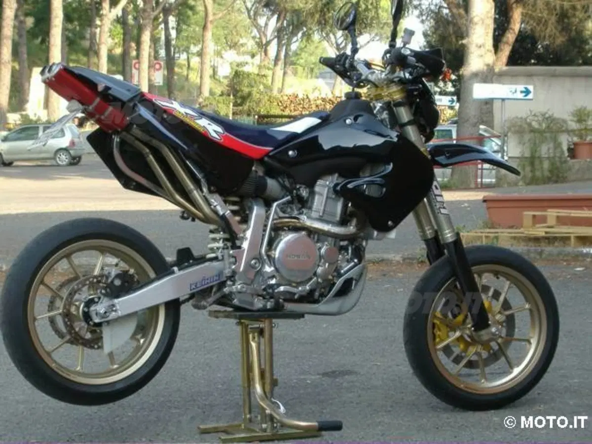 Le Strane di Moto.it: Honda XR650SM Dall'Ara