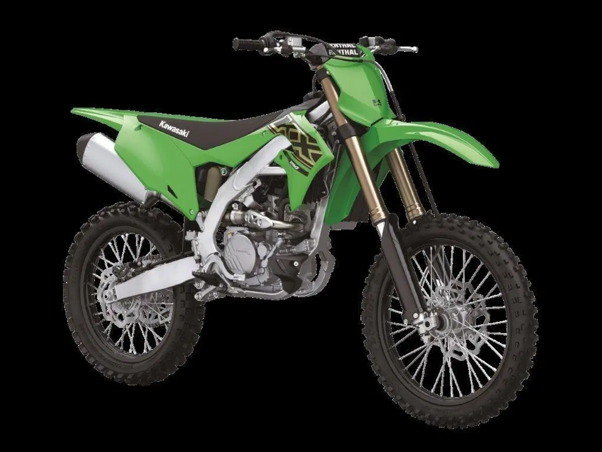Kawasaki KX 250 e 450 2021: TEST, balzo in avanti della 250, tutta nuova (5)