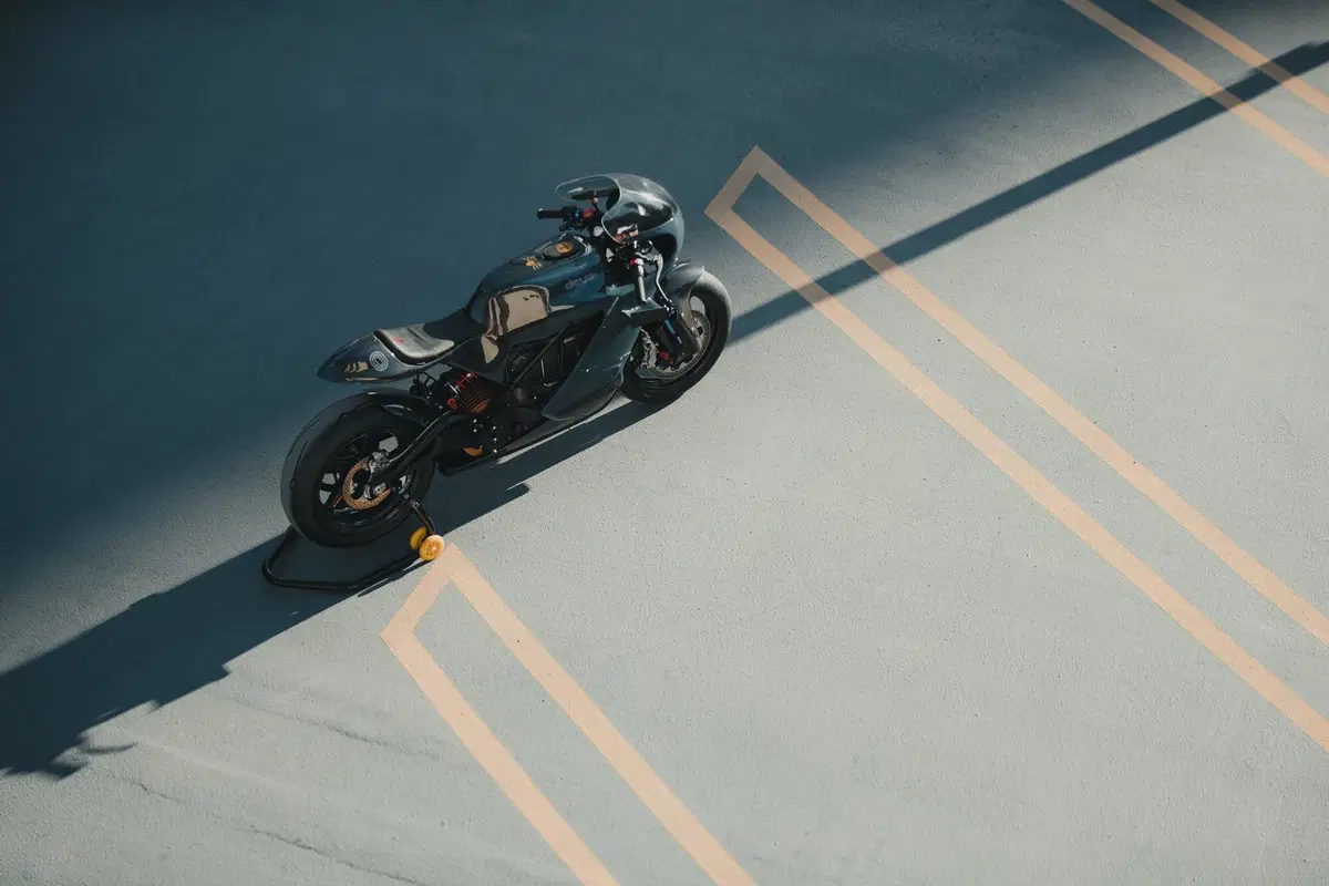 La prima moto elettrica di Deus ex Machina (11)
