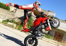 Lo stuntman (e pilota) che tira il collo alla Ducati Streetfighter S V4