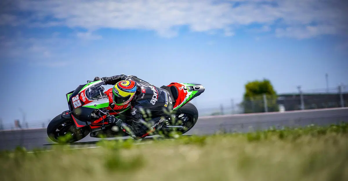 MotoGP 2020: Lorenzo Savadori sull'Aprilia RS-GP