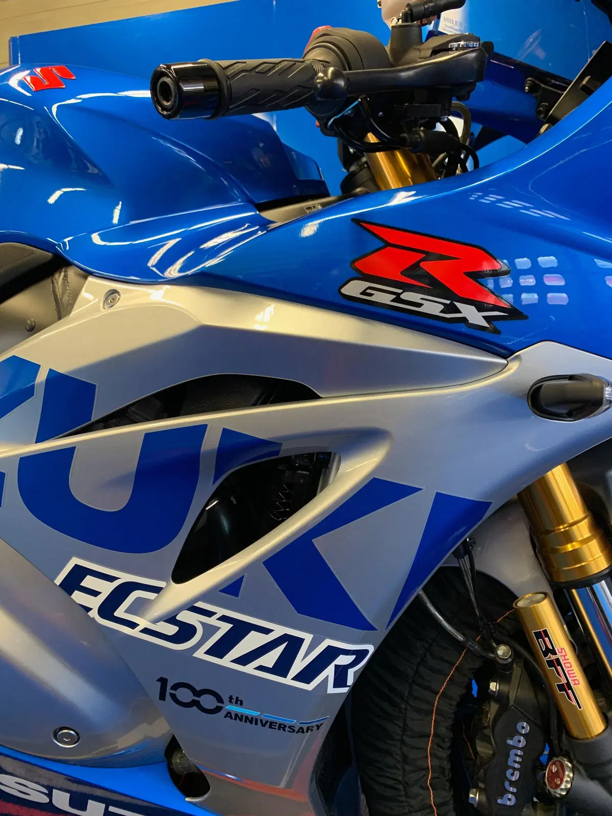 Suzuki GSX-R 1000R Anniversary. Tanti auguri, Gixxer!