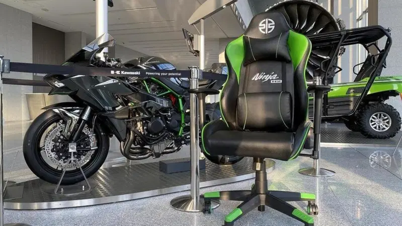 La Gaming Chair in Ninja H2 style