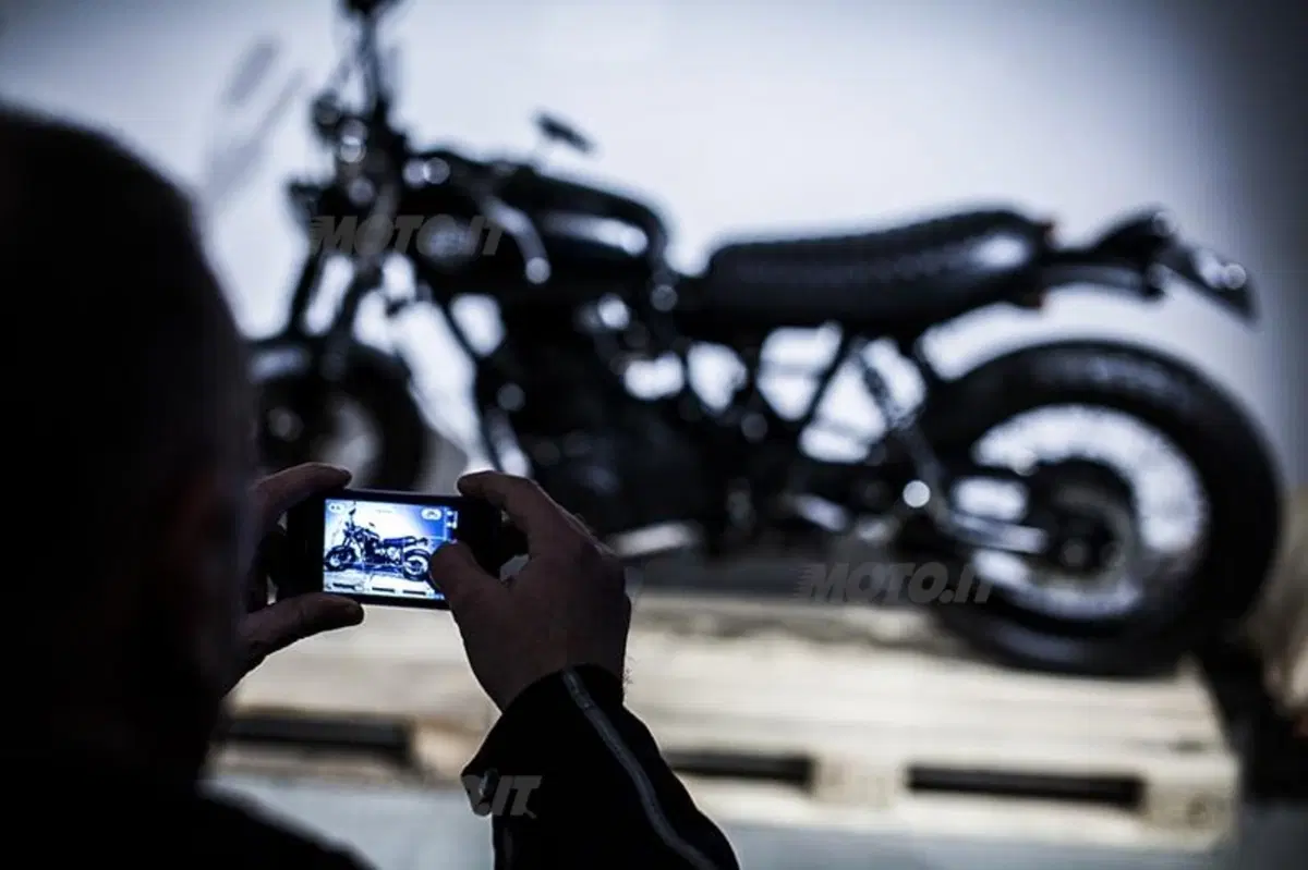 Esordio fuorisalone per Deus Ex Machina Italy (2)