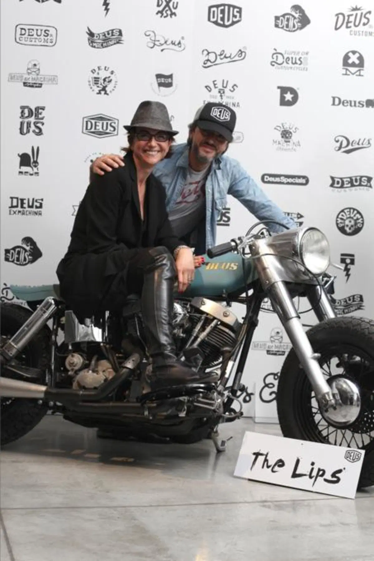 Esordio fuorisalone per Deus Ex Machina Italy (25)