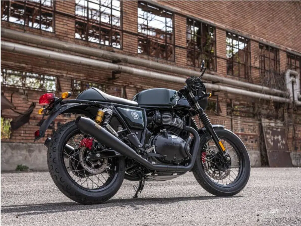 Royal Enfield Interceptor e Continental GT: limited edition da Valentino Motor Company (9)