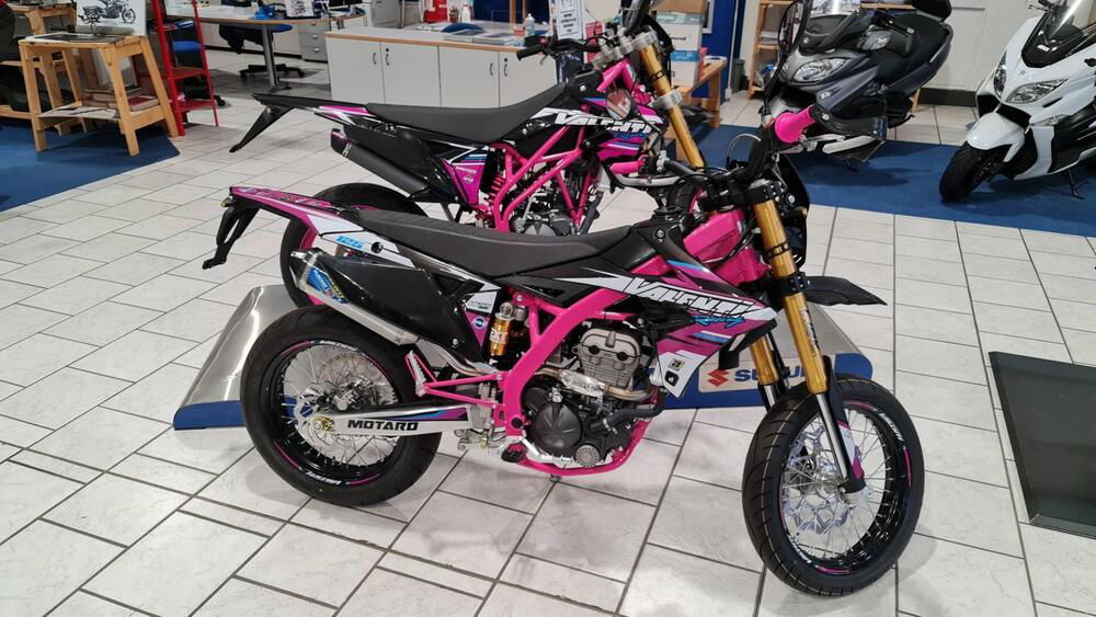 Valenti Racing SM 125 Z (2020 - 22) (2)