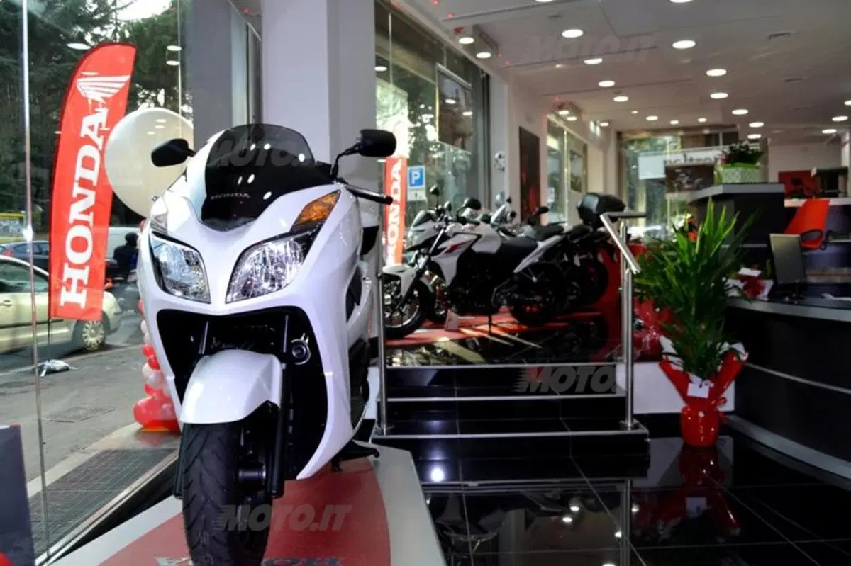 Honda Palace, nuova concessionaria a Roma. Cartolano: "Segnale di forte presenza" (4)