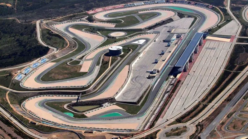 MotoGP 2020. GP di Portimao a rischio. Se tutto va bene sar&agrave; a porte chiuse