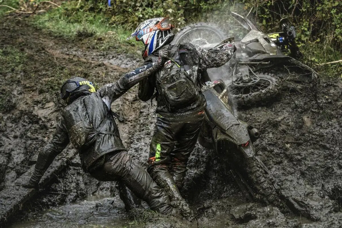 Red Bull Romaniacs. Lettenbichler vince un memorabile duello contro Jarvis (11)