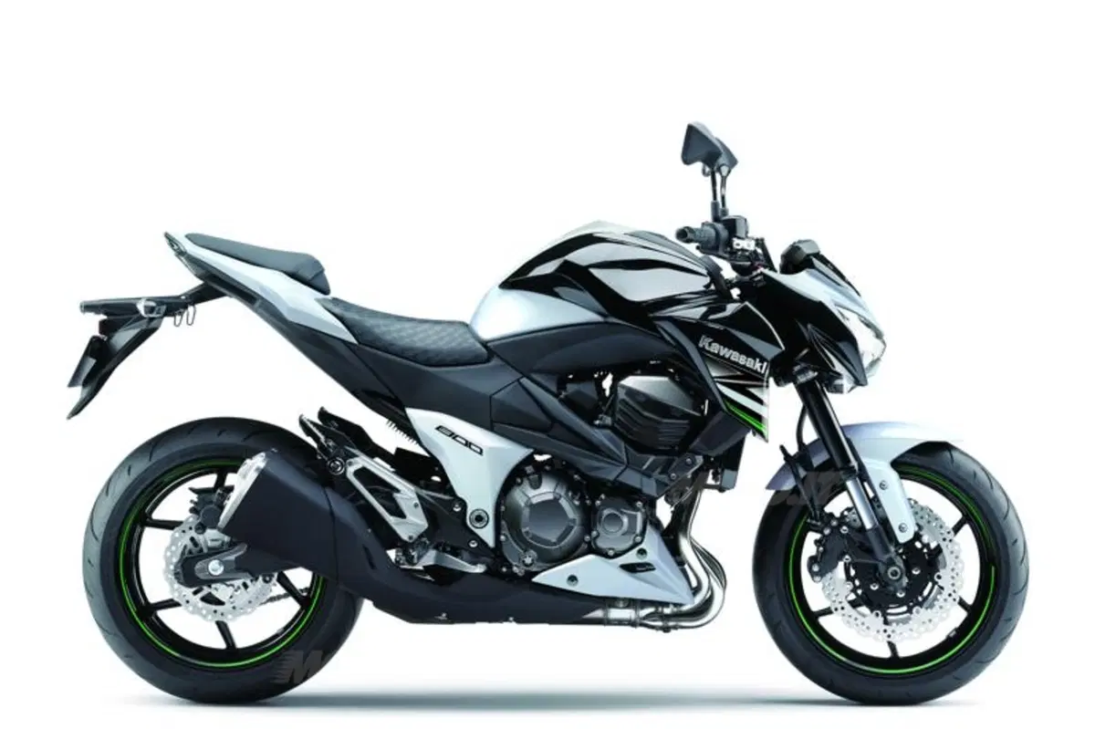 Kawasaki Z800 2013   (53)