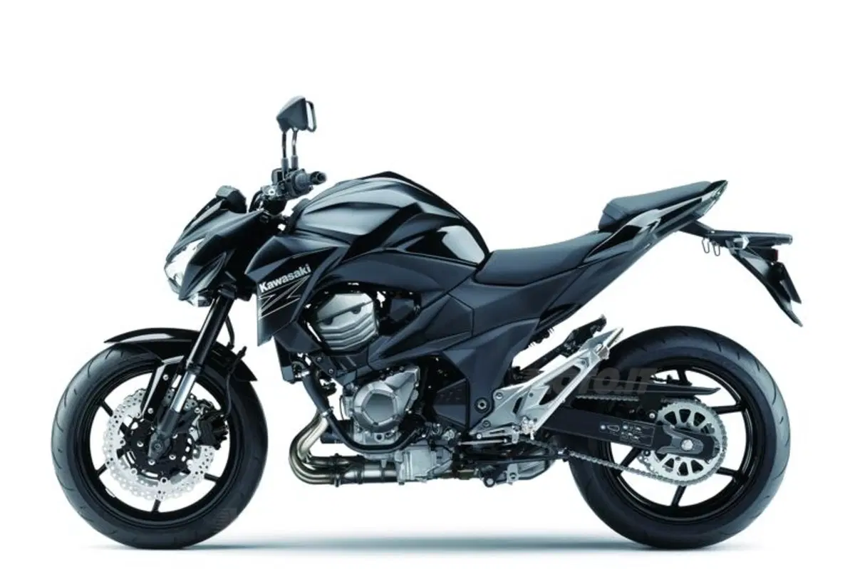Kawasaki Z800 2013   (54)