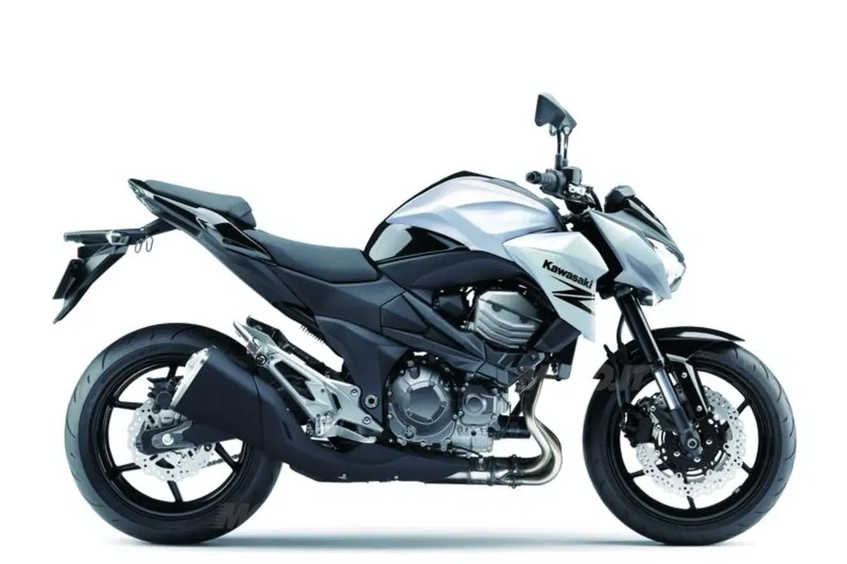 Kawasaki Z800 2013   (62)