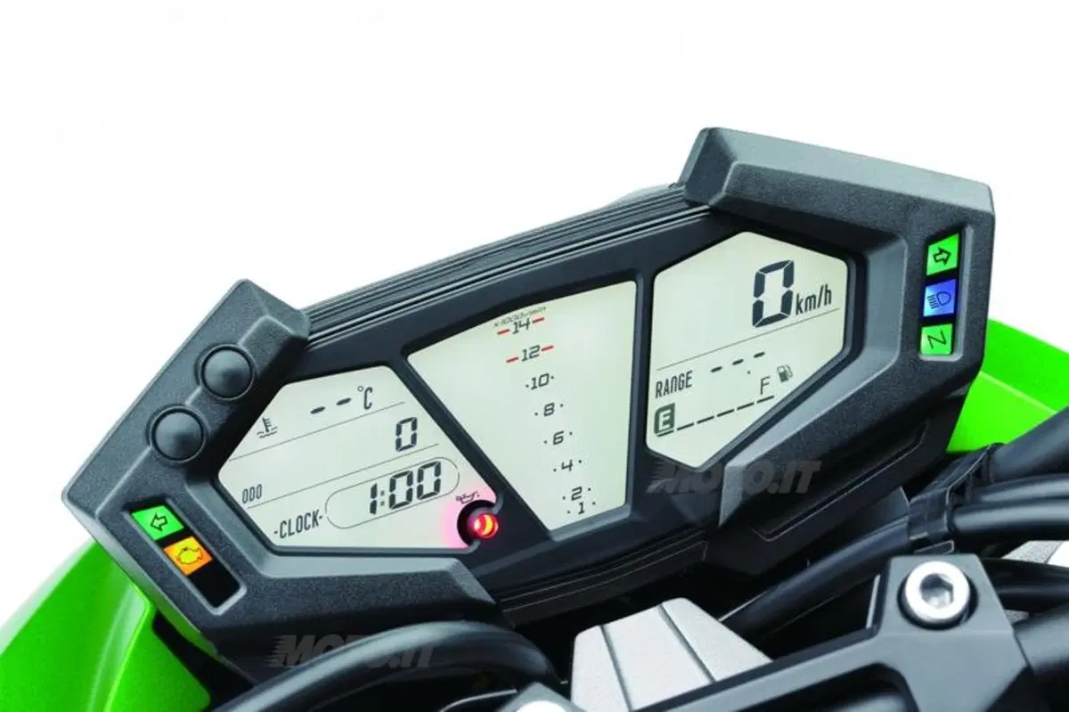 Kawasaki Z800 2013   (85)