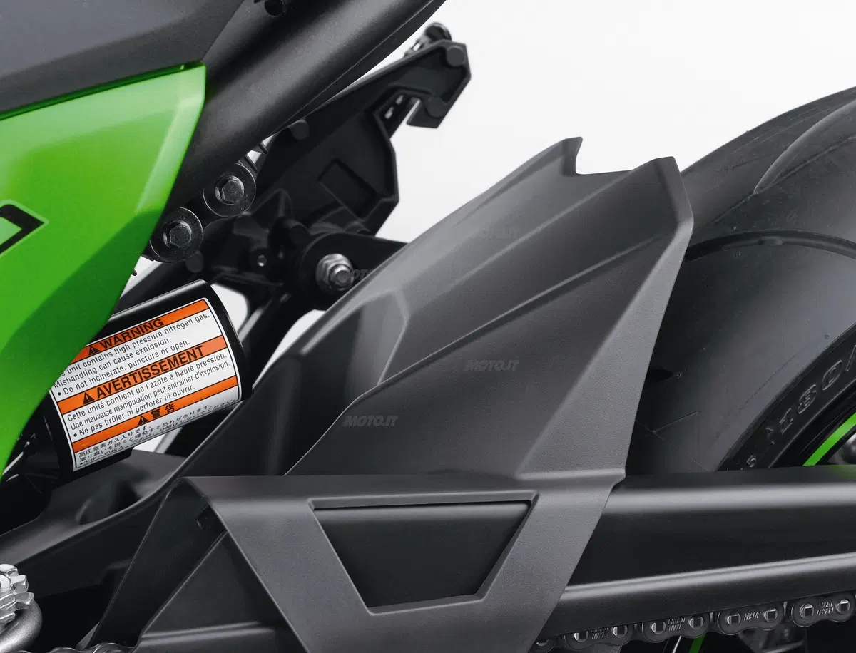 Kawasaki Z800 2013   (91)