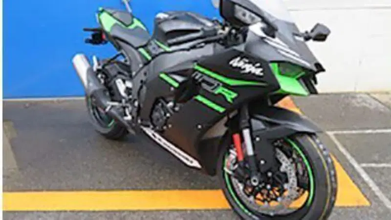 Kawasaki ZX-10R e ZX-10RR 2021 svelate in Australia