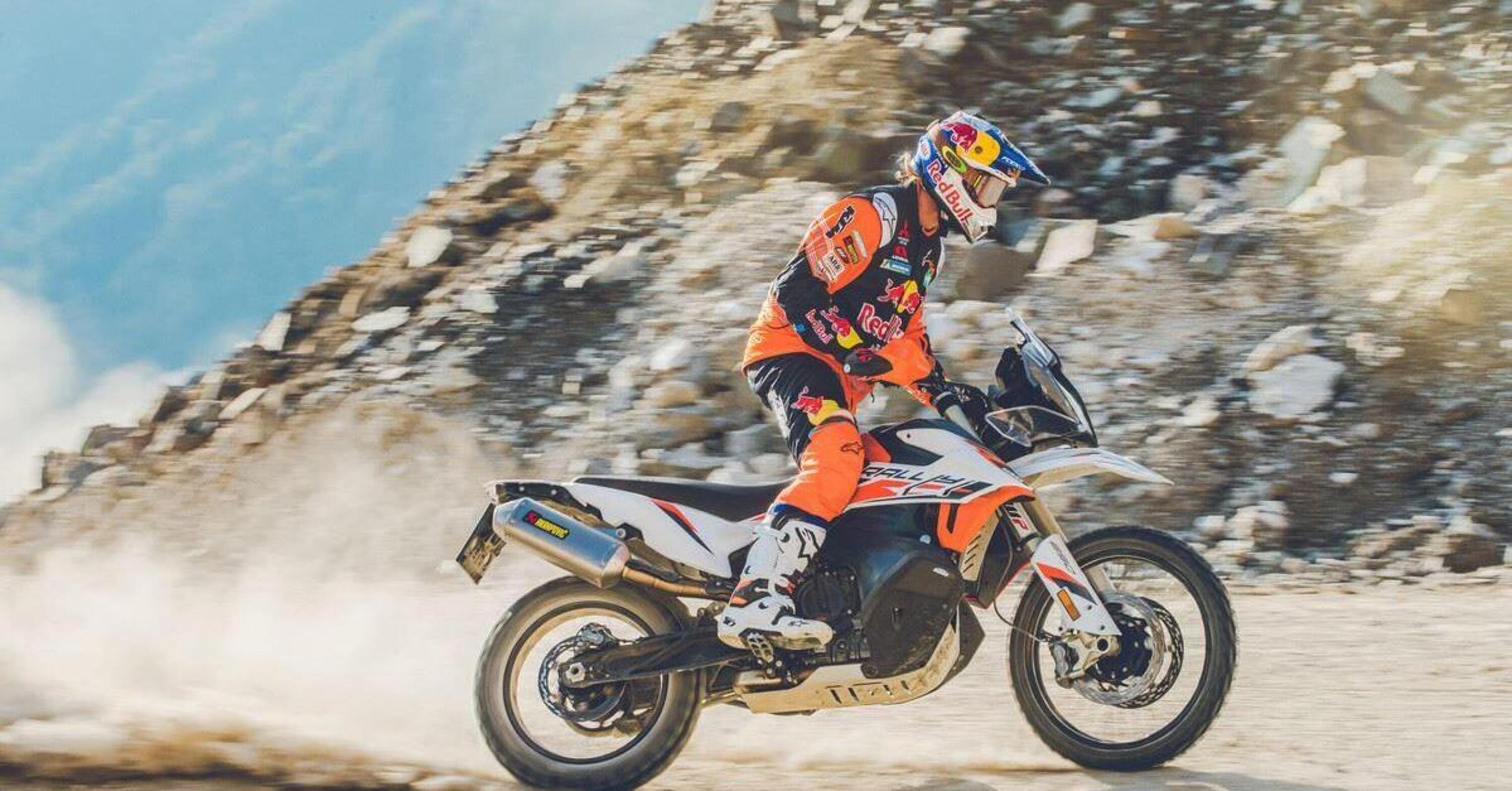 La KTM 890 Adventure R Rally sold out in 48 ore!