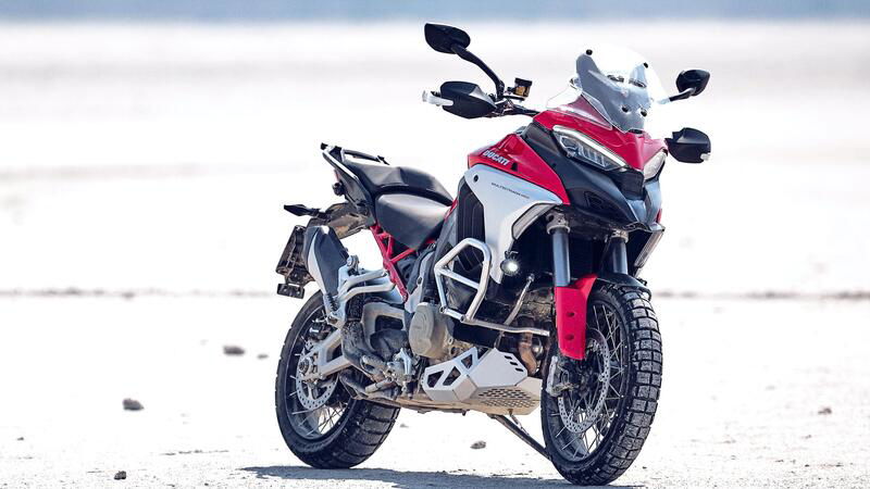 Ducati Multistrada V4 2021: foto e scheda tecnica