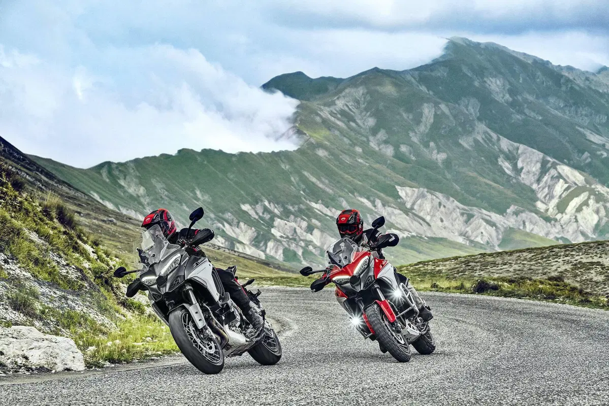 Ducati Multistrada V4 2021: foto e scheda tecnica (4)