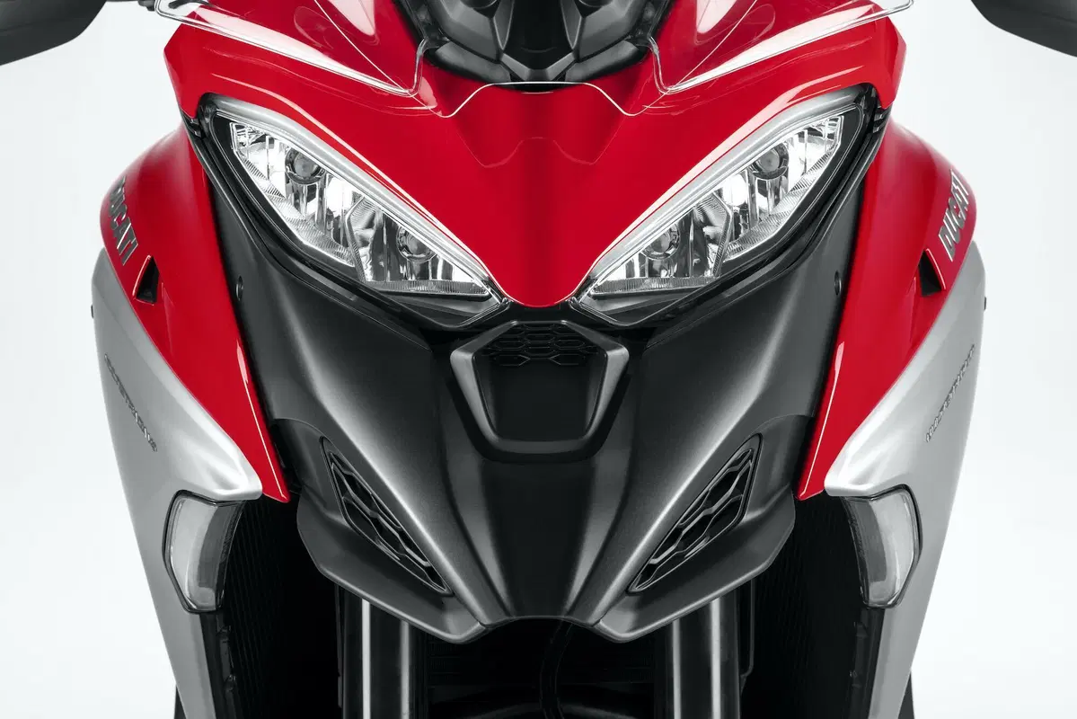 Ducati Multistrada V4 2021: foto e scheda tecnica (7)