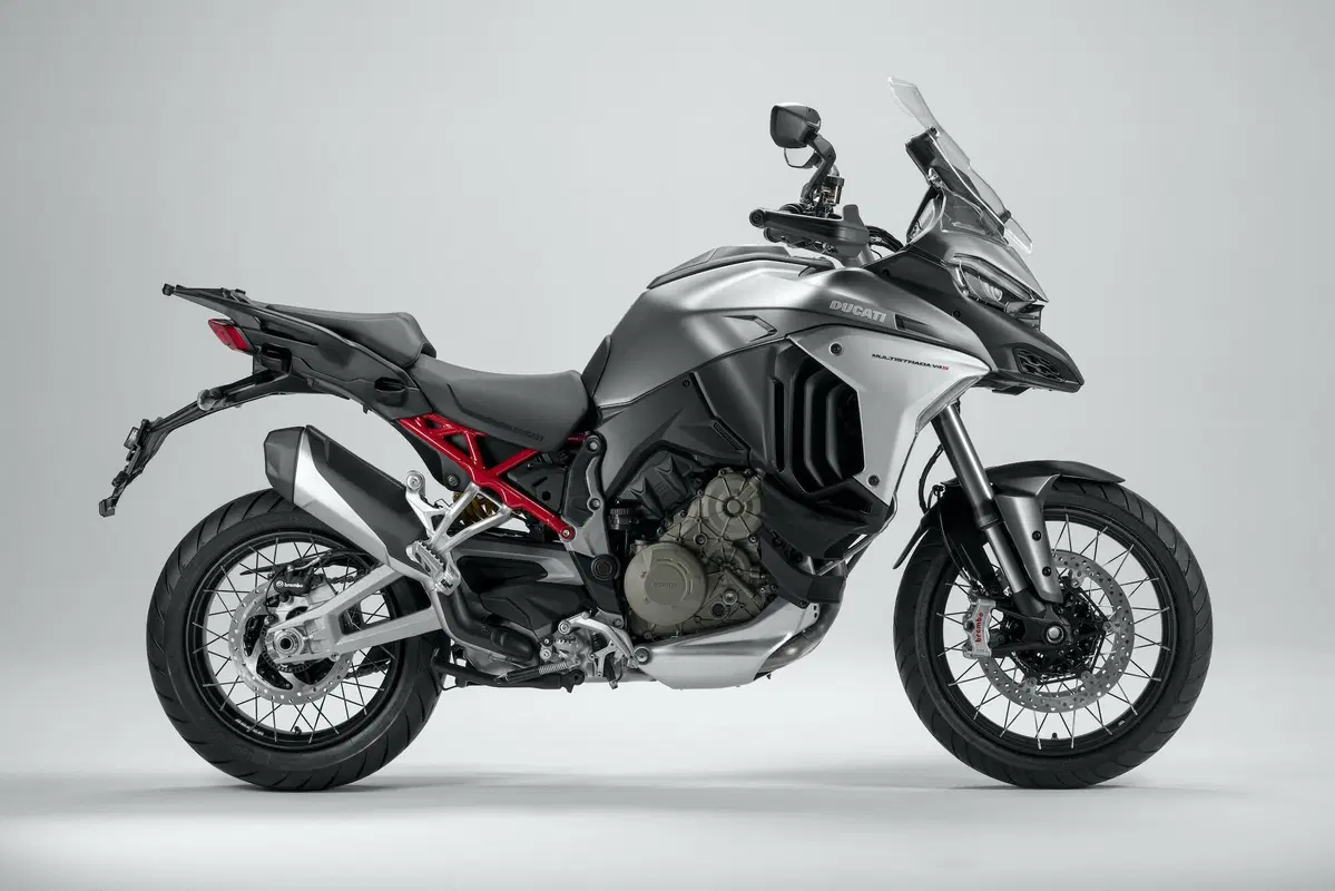 Ducati Multistrada V4 2021: foto e scheda tecnica (9)