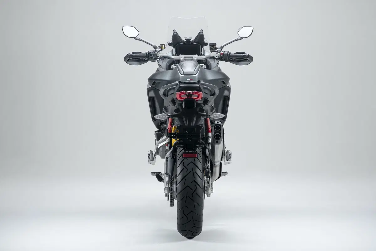 Ducati Multistrada V4 2021: foto e scheda tecnica (10)