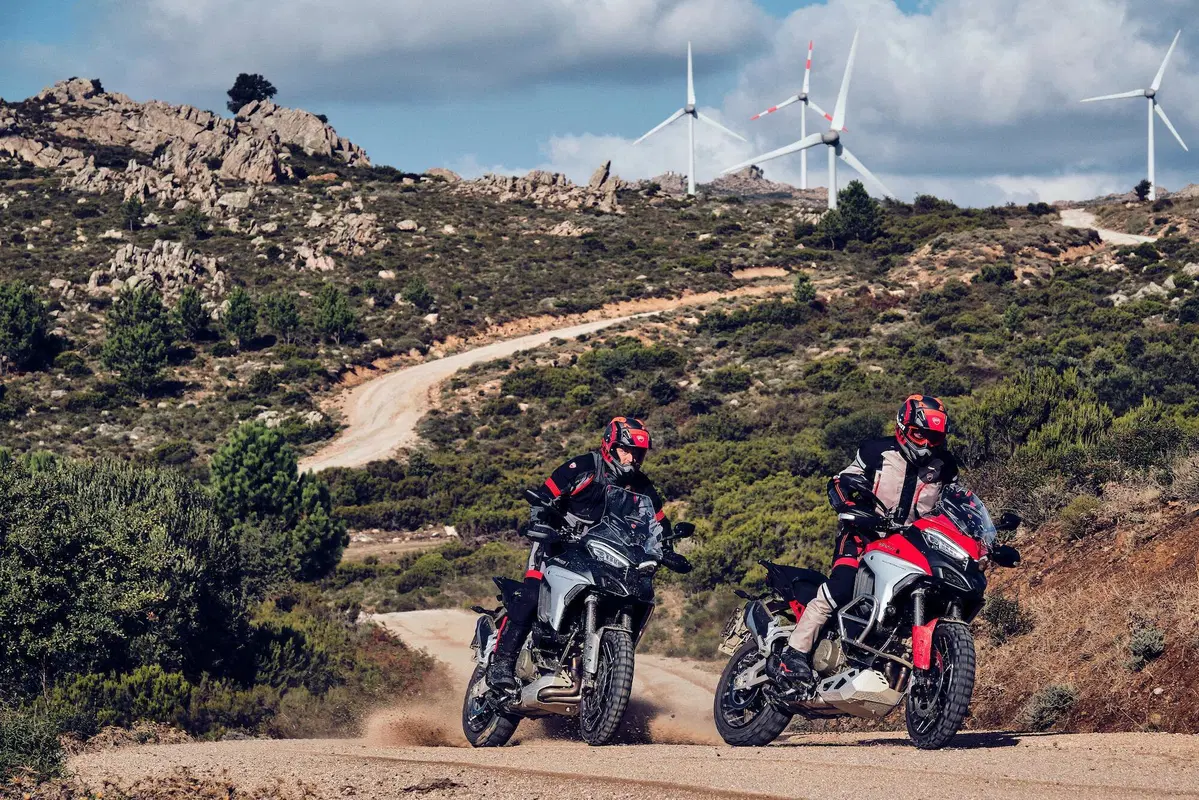 Ducati Multistrada V4 2021: foto e scheda tecnica (18)