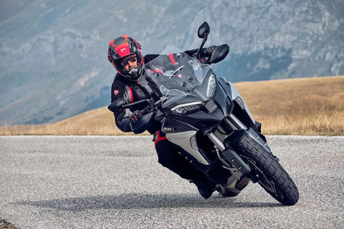 Ducati Multistrada V4 2021: foto e scheda tecnica (16)