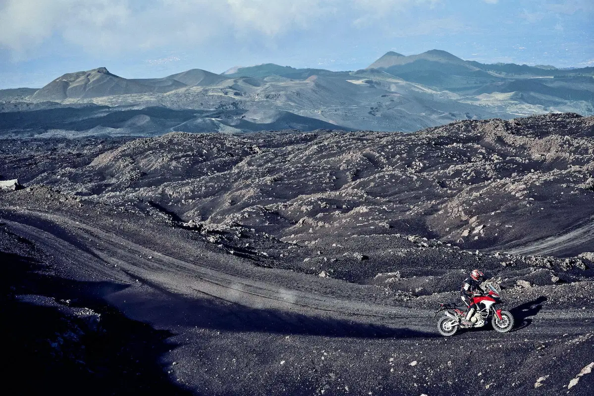 Ducati Multistrada V4 2021: foto e scheda tecnica (20)