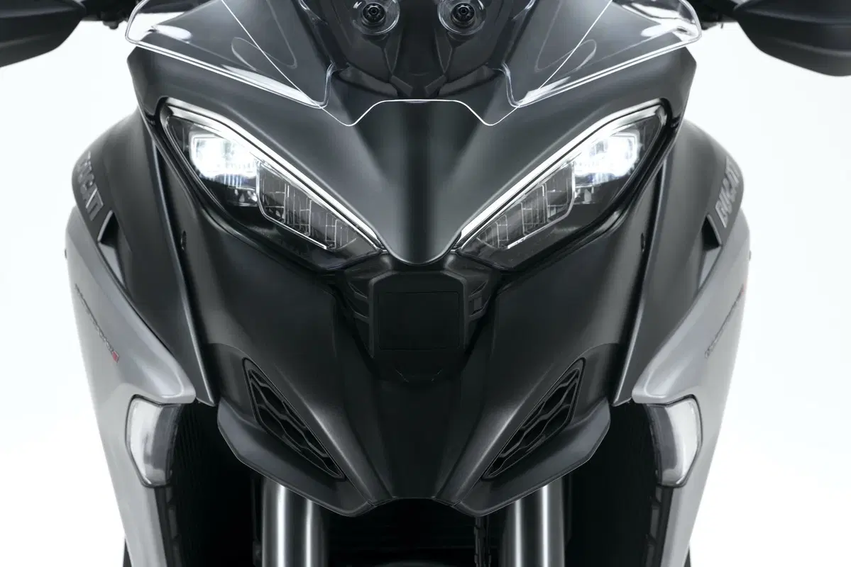 Ducati Multistrada V4 2021: foto e scheda tecnica (28)