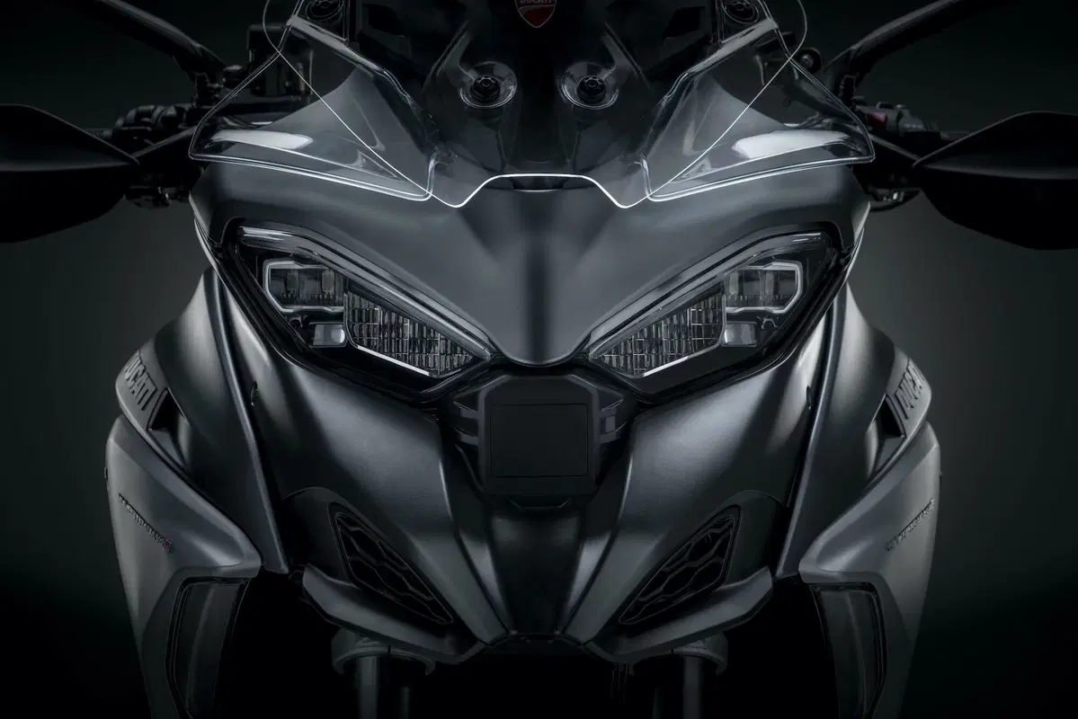 Ducati Multistrada V4 2021: foto e scheda tecnica (35)