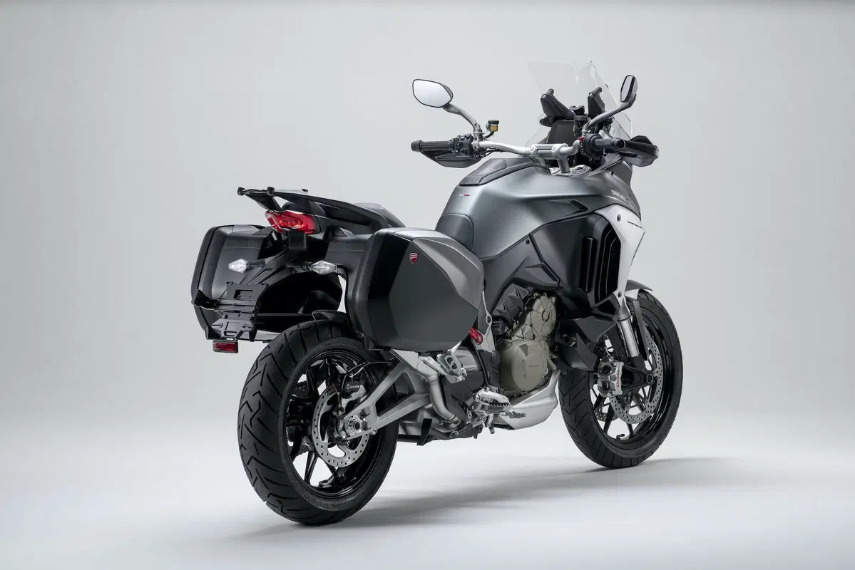 Ducati Multistrada V4 2021: foto e scheda tecnica (36)