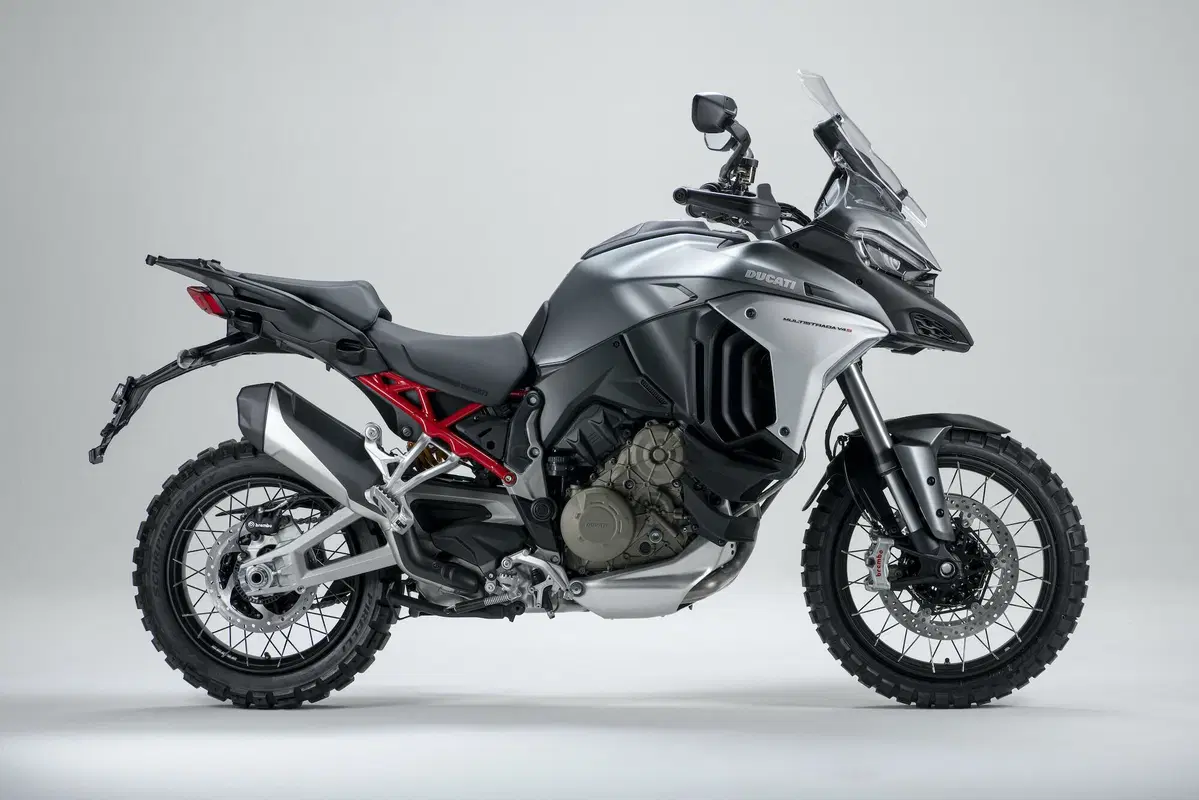 Ducati Multistrada V4 2021: foto e scheda tecnica (46)