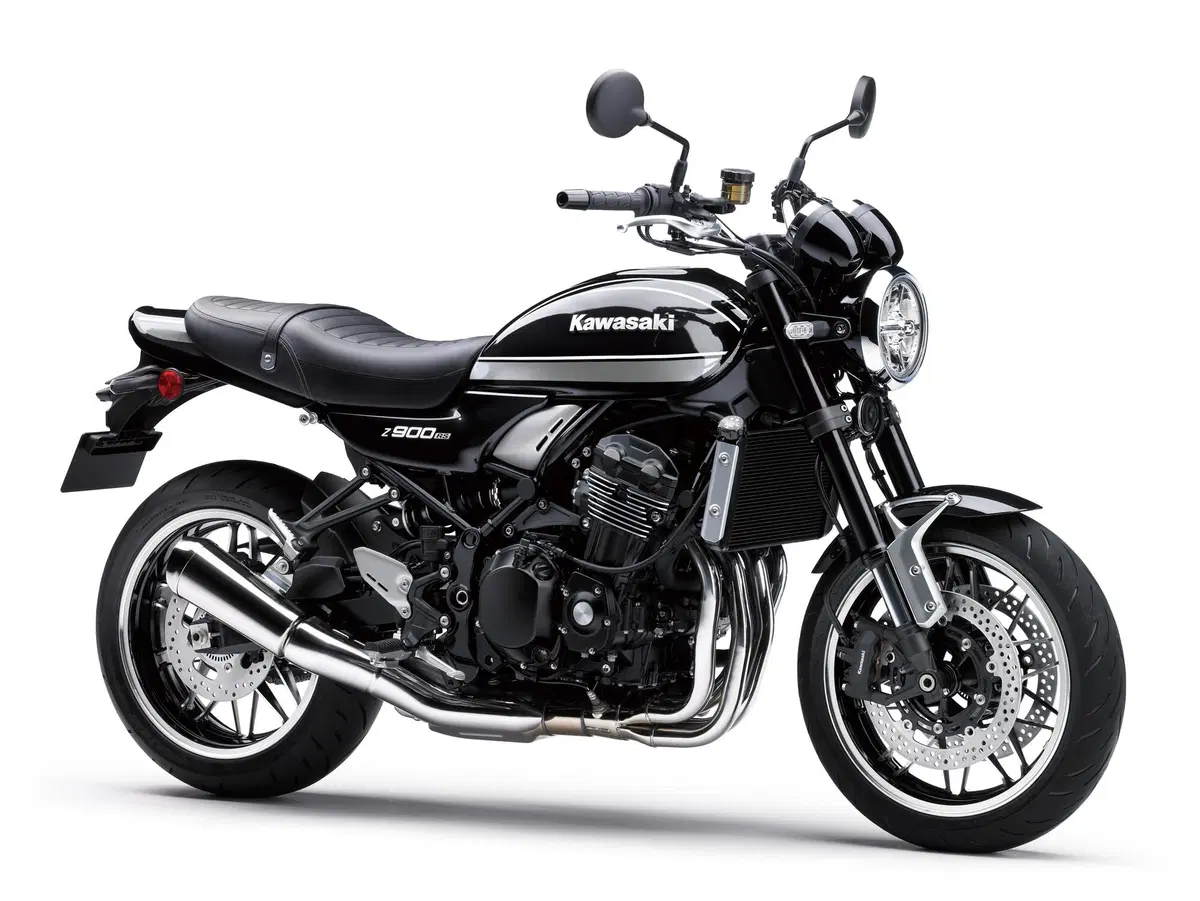 Kawasaki Z900RS, nuove colorazioni 2021 (4)