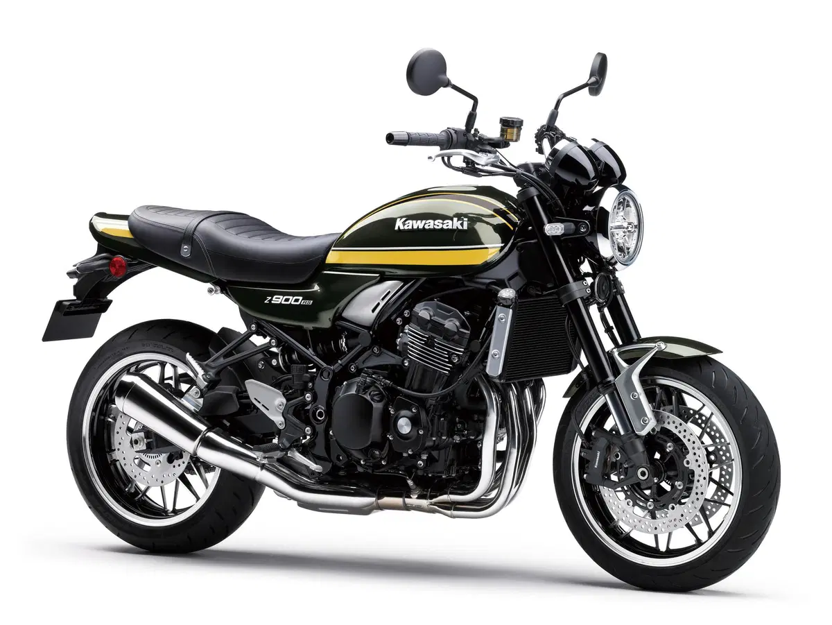 Kawasaki Z900RS, nuove colorazioni 2021