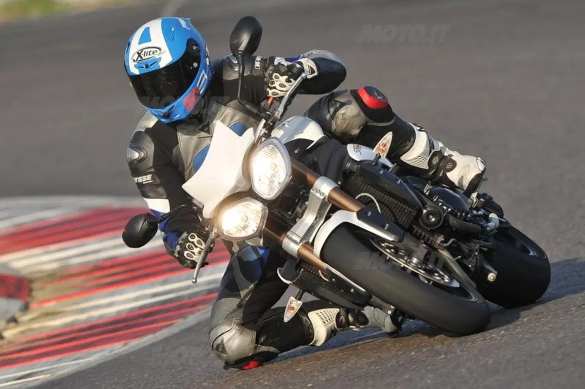 Triumph Speed Triple | Generazioni a confronto   (4)