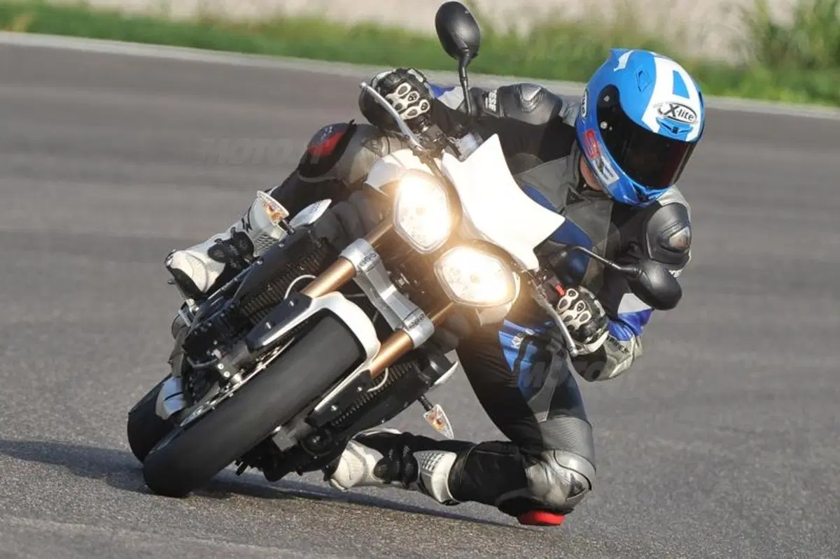Triumph Speed Triple | Generazioni a confronto   (8)