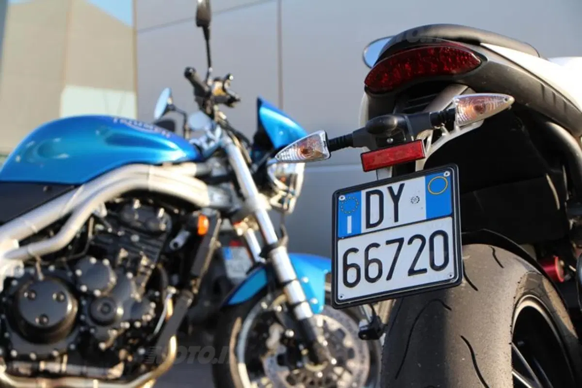 Triumph Speed Triple | Generazioni a confronto   (22)
