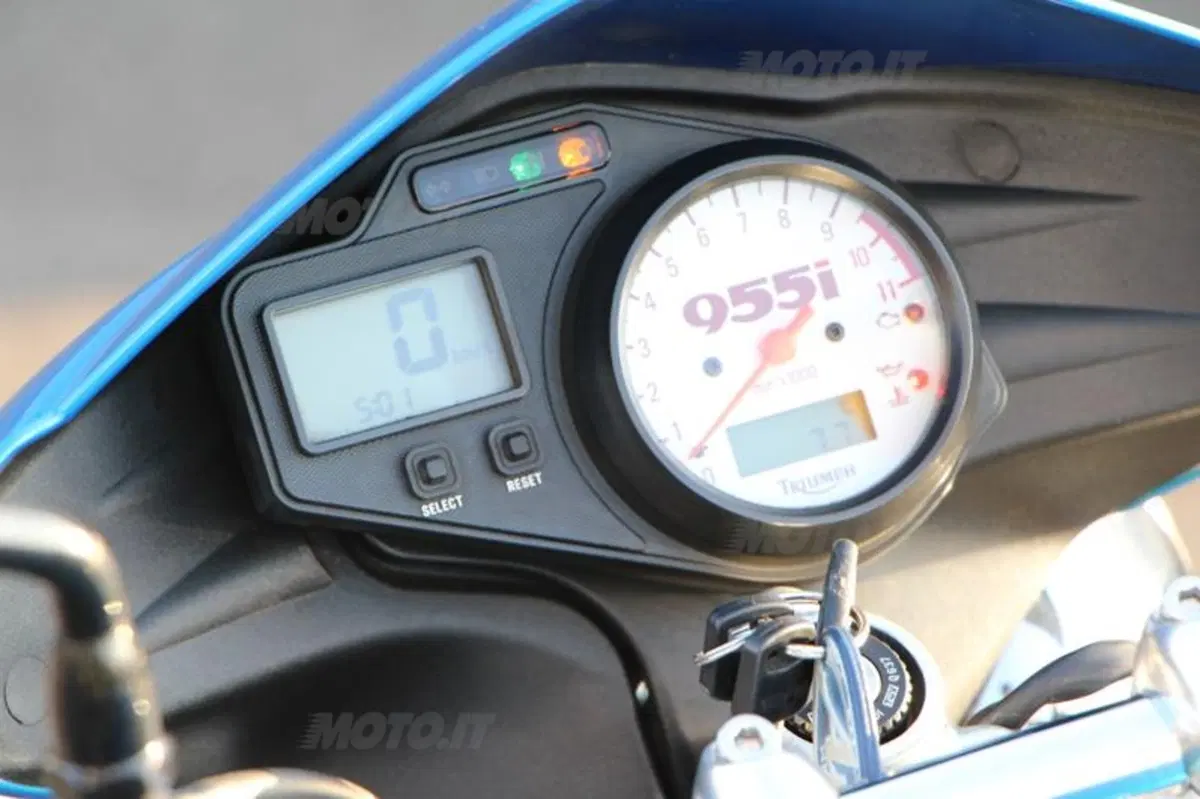 Triumph Speed Triple | Generazioni a confronto   (29)
