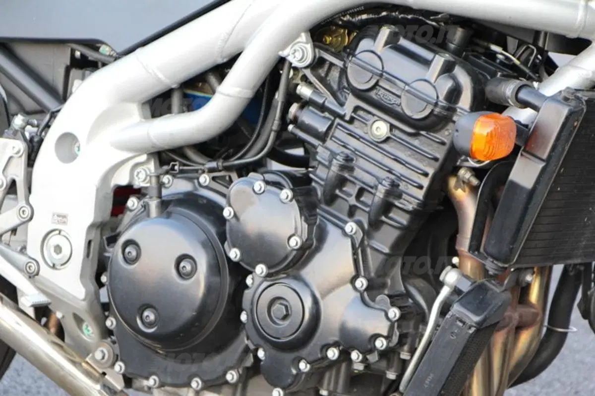 Triumph Speed Triple | Generazioni a confronto   (35)