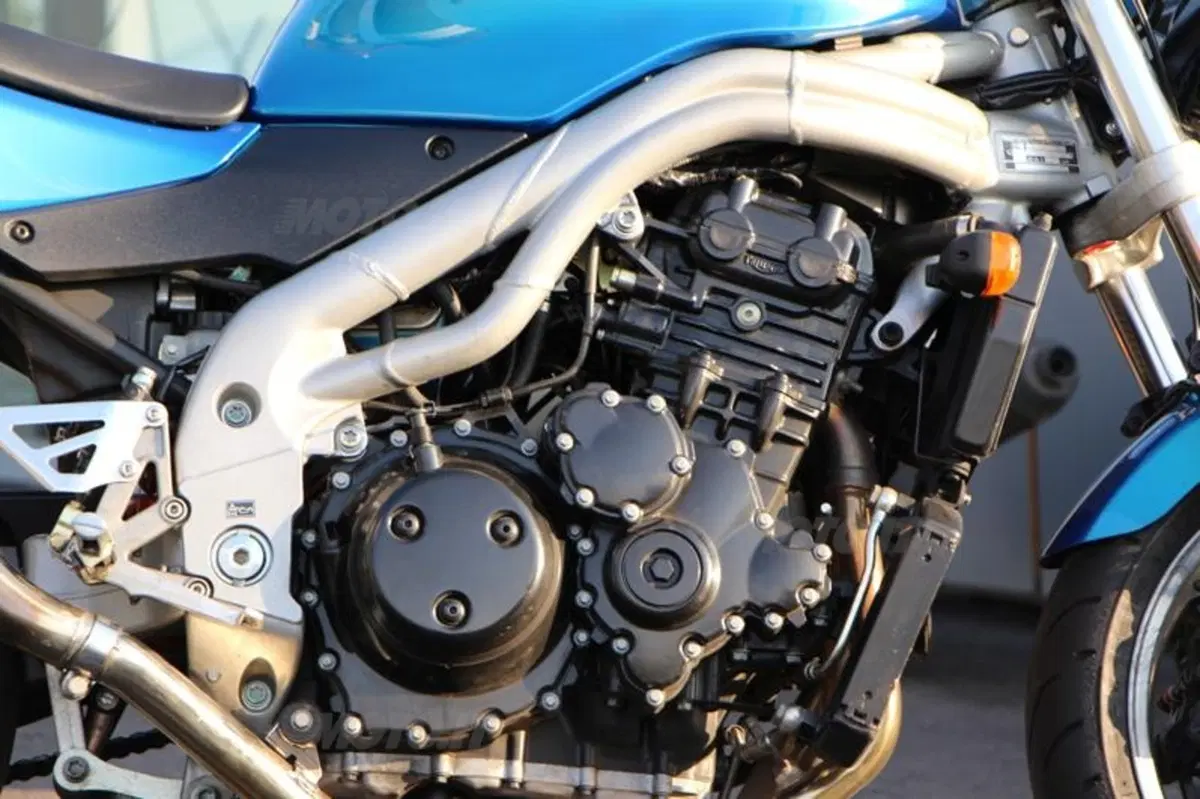 Triumph Speed Triple | Generazioni a confronto   (38)