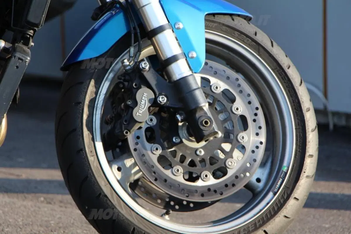 Triumph Speed Triple | Generazioni a confronto   (40)