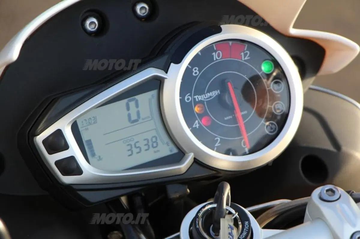 Triumph Speed Triple | Generazioni a confronto   (45)