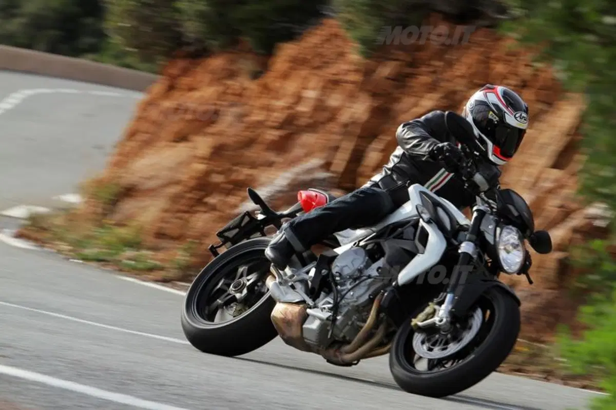 MV Agusta Brutale 800   (4)