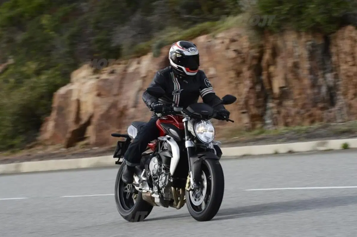 MV Agusta Brutale 800   (7)